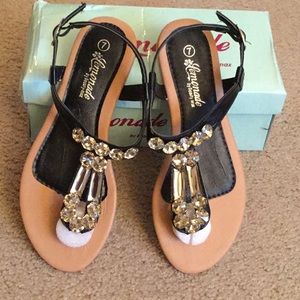 Lemonade sandals NWOT